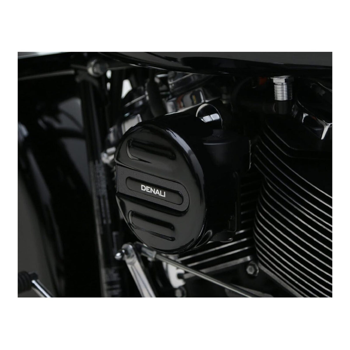 Denali SoundBomb V-Twin Dual-Tone Air Horn w/Cover Black