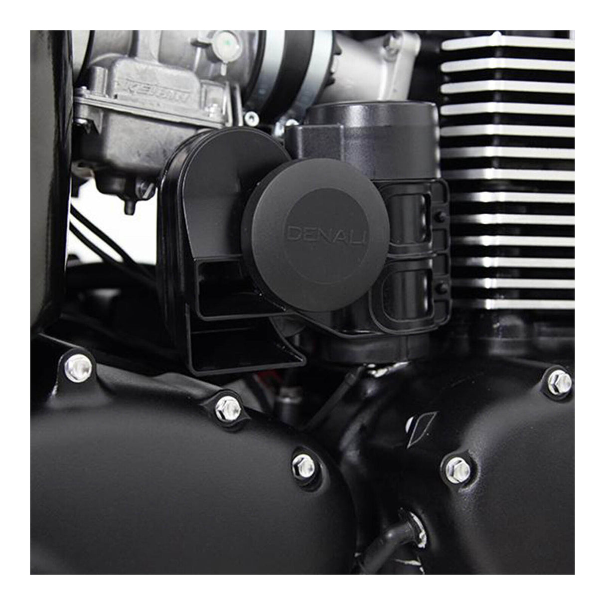 Denali Horn Mount for Triumph Bonneville/Thruxton 04-16/Bonneville T100 07-16 w/SoundBomb Original Dual-Tone Air Horn
