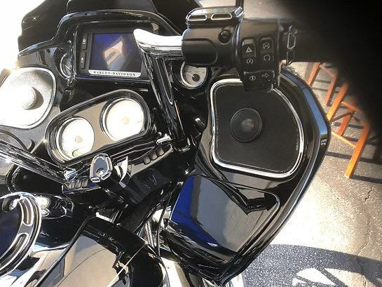 Hogtunes HT-BIG-PIG-RG Wild Boar 600 Watt Amp x 4 Speaker Kit & Saddlebag Lids for Harley-Davidson Road Glide 15-23