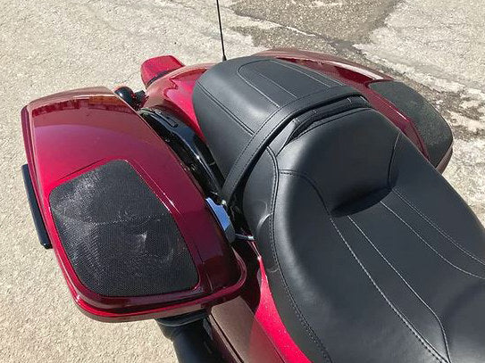 Hogtunes HT-BIG-PIG-SG Wild Boar 600 Watt Amp x 4 Speaker Kit & Saddlebag Lids for Harley-Davidson Street Glide 14-23