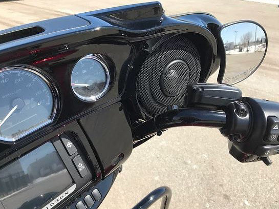 Hogtunes HT-BIG-PIG-SG Wild Boar 600 Watt Amp x 4 Speaker Kit & Saddlebag Lids for Harley-Davidson Street Glide 14-23