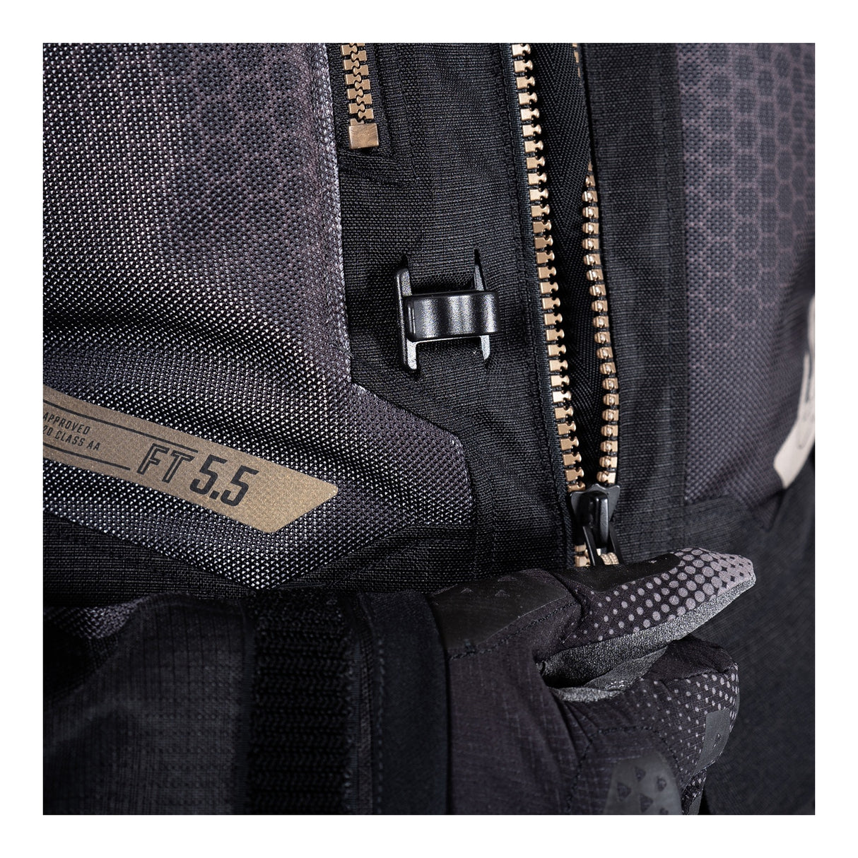 Leatt 5.5 ADV FlowTour Stealth Textile Jacket