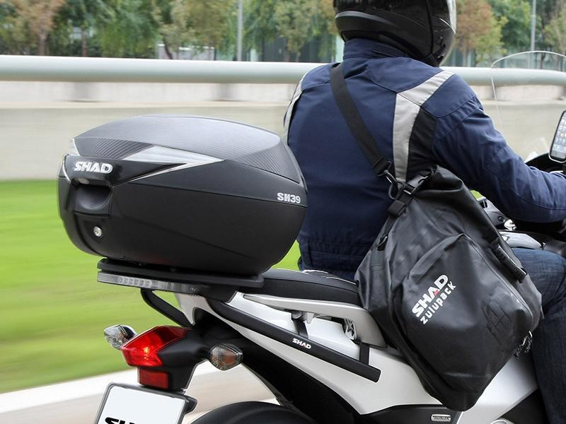 Shad SH39 Black/Carbon 39L Top Case