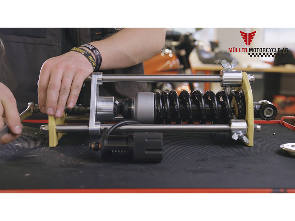 Muller Motorcycle AG MUL-130-0 Shock Spring Compression Tool for Harley-Davidson M8 Softail Models 18-Up/Evolution/Twin Cam Softail Models w/Adapter