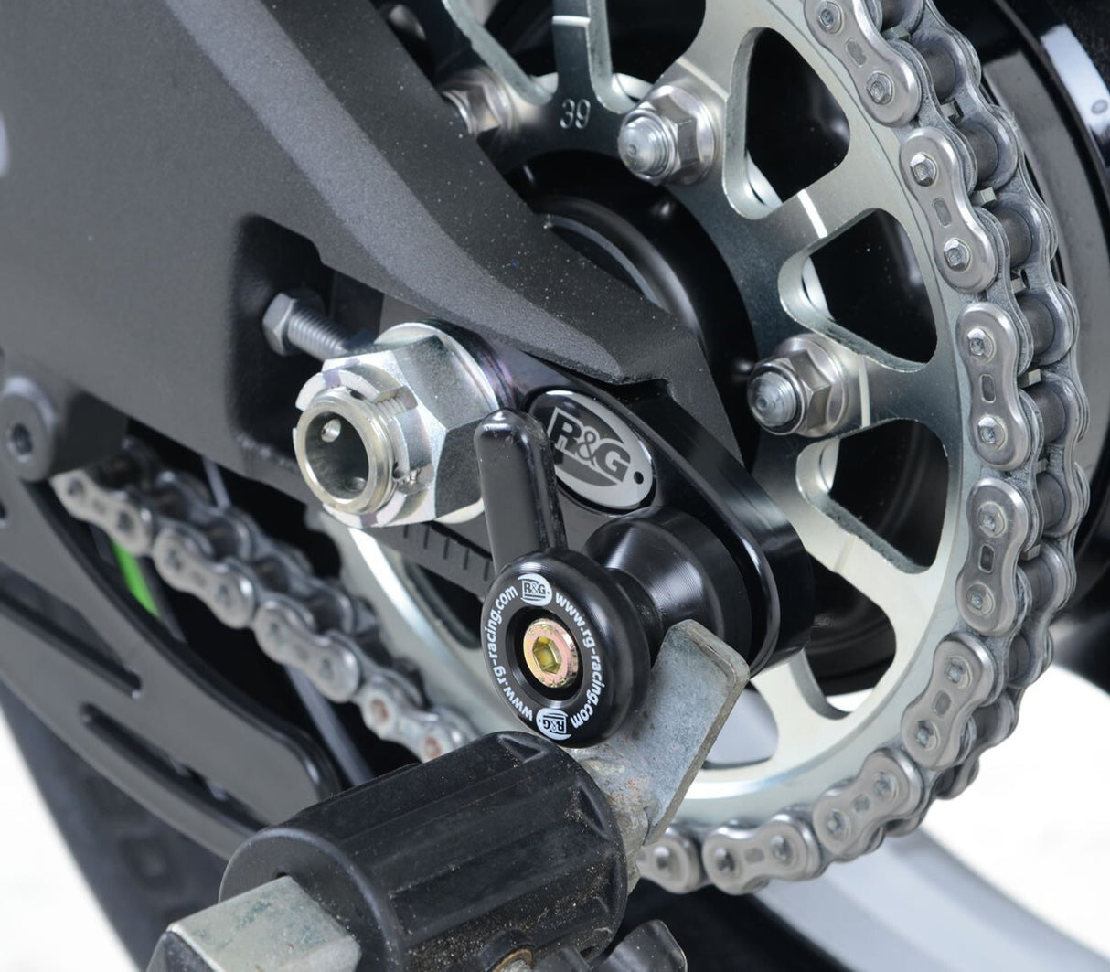 R&G Racing Cotton Reels M8 Black for Kawasaki ZX-10R 16-20/ZH2 2020