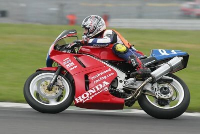 R&G Racing Toe Chain Guards Aluminium Silver for Honda RVF400 (NC35)/VFR400 (NC30) (All Years)