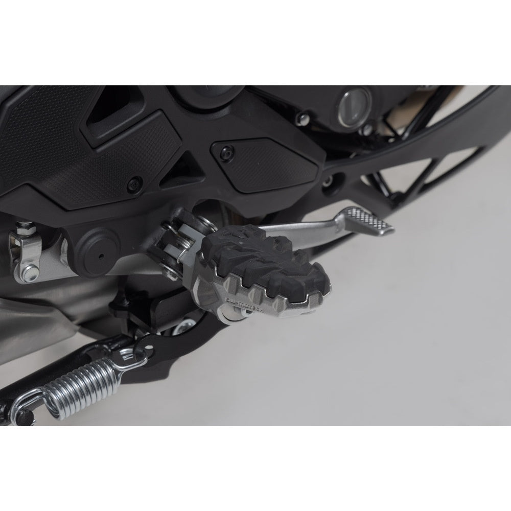 SW-Motech SW-FRS0811210102 EVO Footrest Kit Silver/Black for Kawasaki Versys-X300 ABS 16-Up/Versys 650 14-Up/Z650 RS 21-Up/Z 900RS SE 21-Up/Versys 1000 11-Up