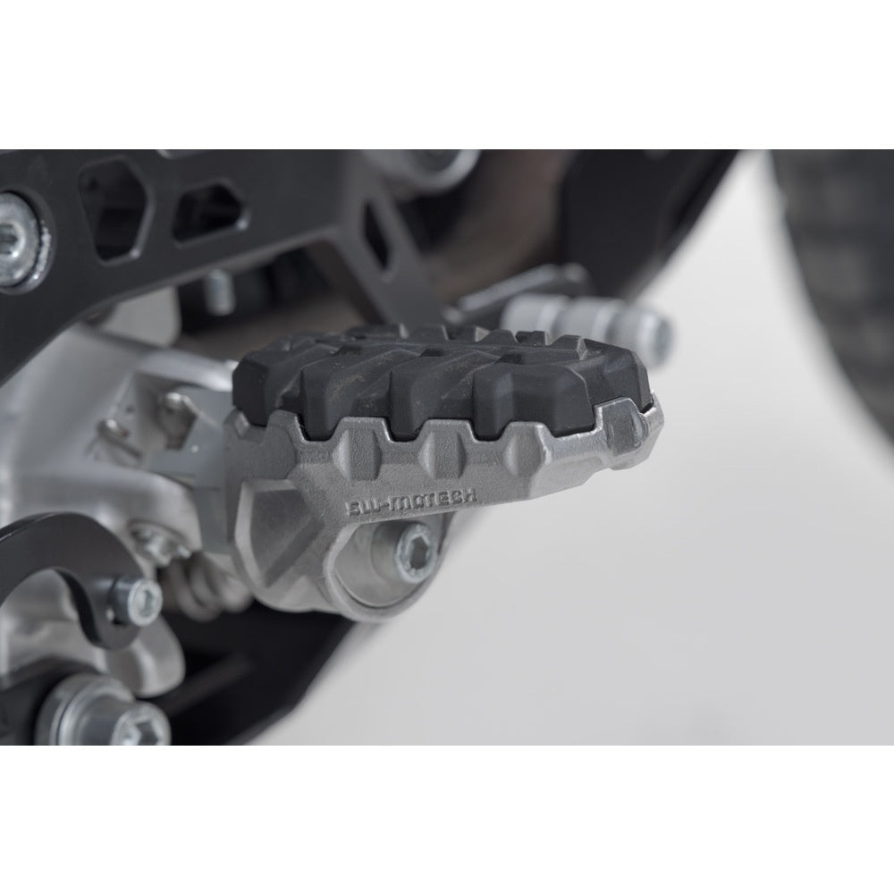 SW-Motech SW-FRS2211210201 EVO Footrest Kit Silver/Black for Ducati Multistrada V2/S/Multistrada V4/Pike Peak 21-Up/DesertX/Multistrada V4 Rally 22-Up