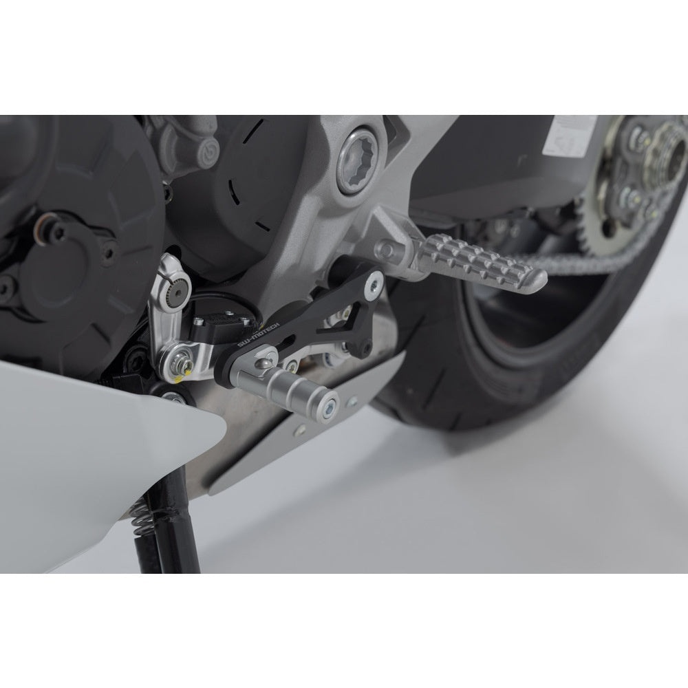 SW-Motech SW-FSC2251110001 Gear Lever Black/Silver for Ducati Monster 821/Monster 1200 14-Up/Monster 1200 R/S/Super Sport 950/Super Sport 950 S 16-Up