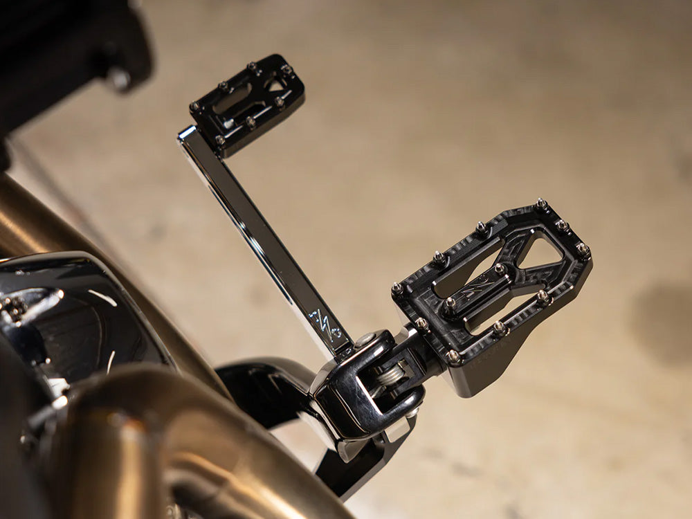 Thrashin Supply TS-TSC-2022-1-D Aggressor Footpegs Black