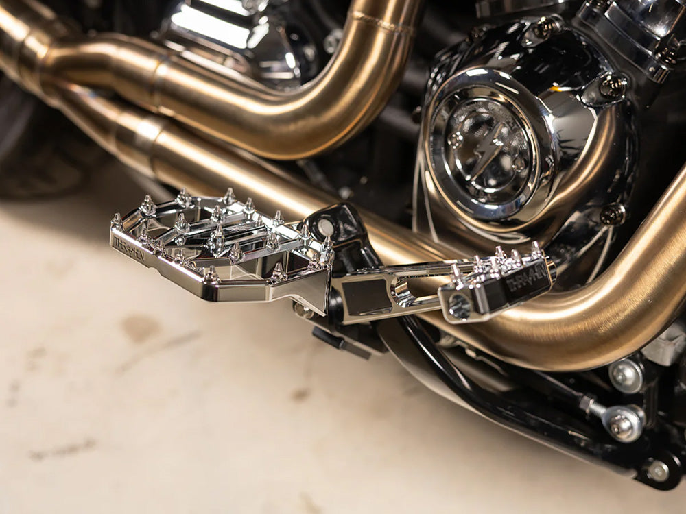Thrashin Supply TS-TSC-2031-3-D Aggressor Mini Floorboards Chrome