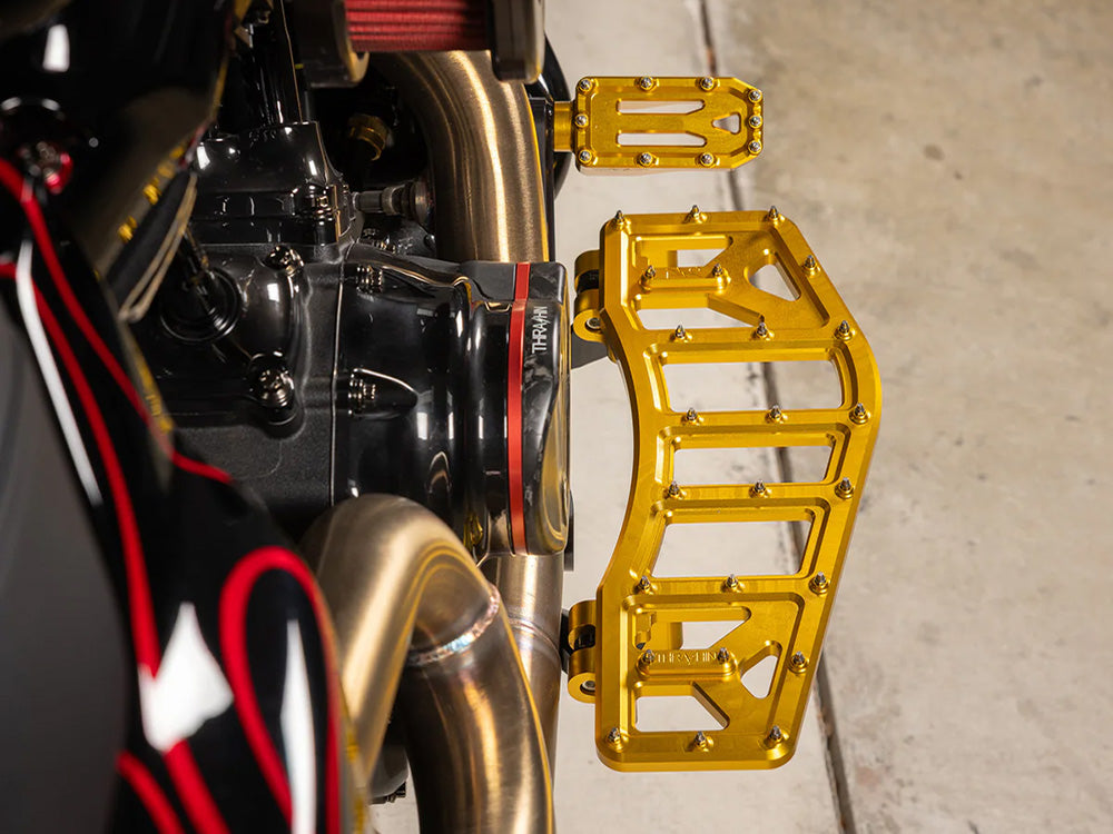 Thrashin Supply TS-TSC-2219-5 Aggressor Rider Floorboards Gold for Harley-Davidson Touring 80-Up/FL Softail 86-17/Dyna Switchback 12-16