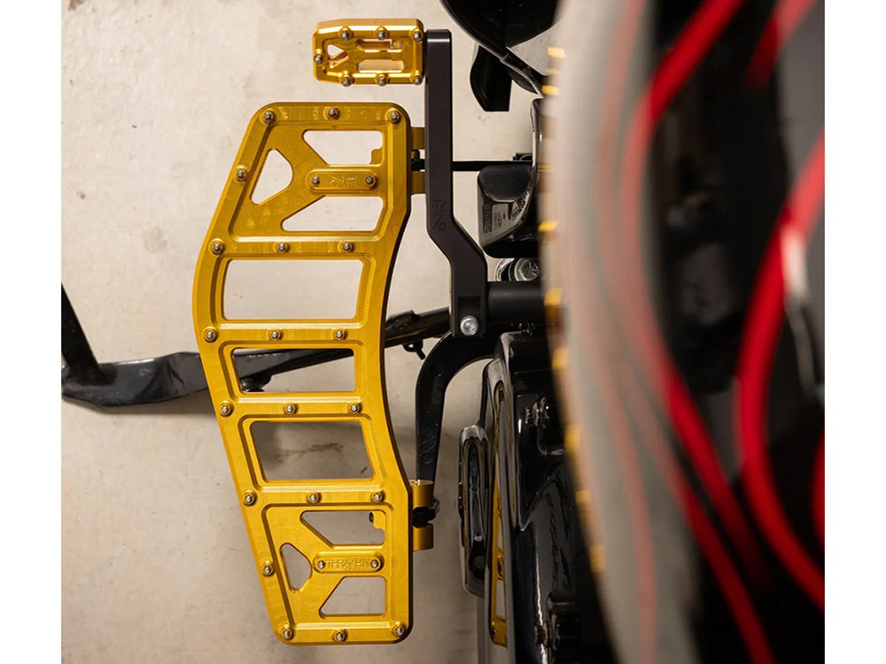 Thrashin Supply TS-TSC-2219-5 Aggressor Rider Floorboards Gold for Harley-Davidson Touring 80-Up/FL Softail 86-17/Dyna Switchback 12-16