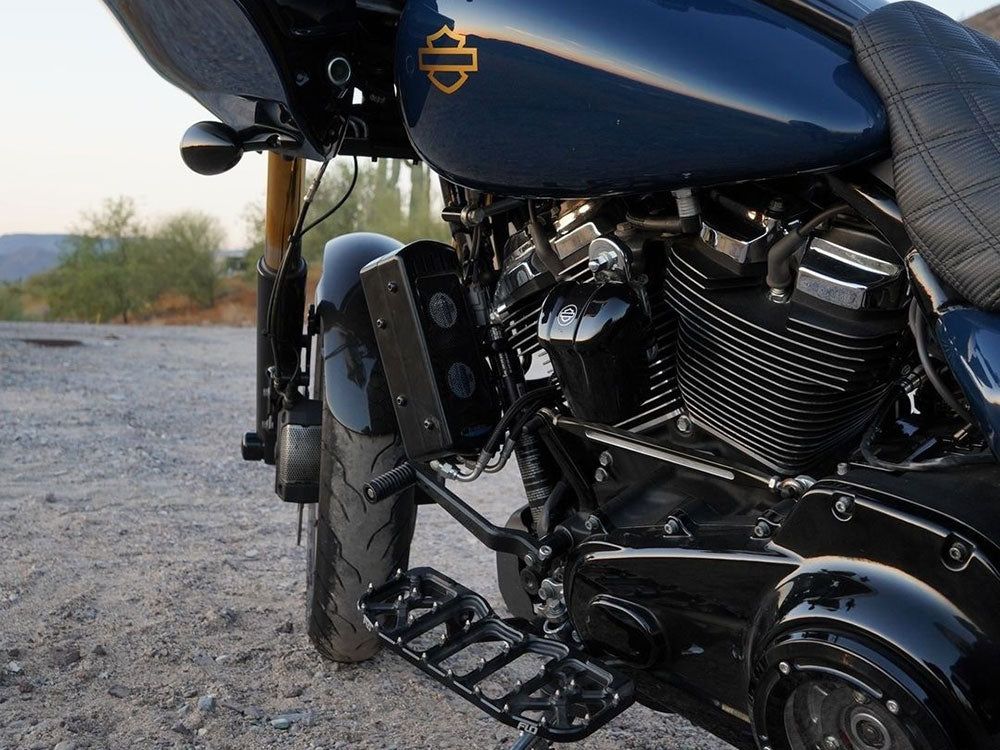 UltraCool UC-SMT8-1G Fan Assisted Side Mount Oil Cooler Kit Gloss Black for Touring 17-Up w/Harley-Davidson Full Size Engine Guard