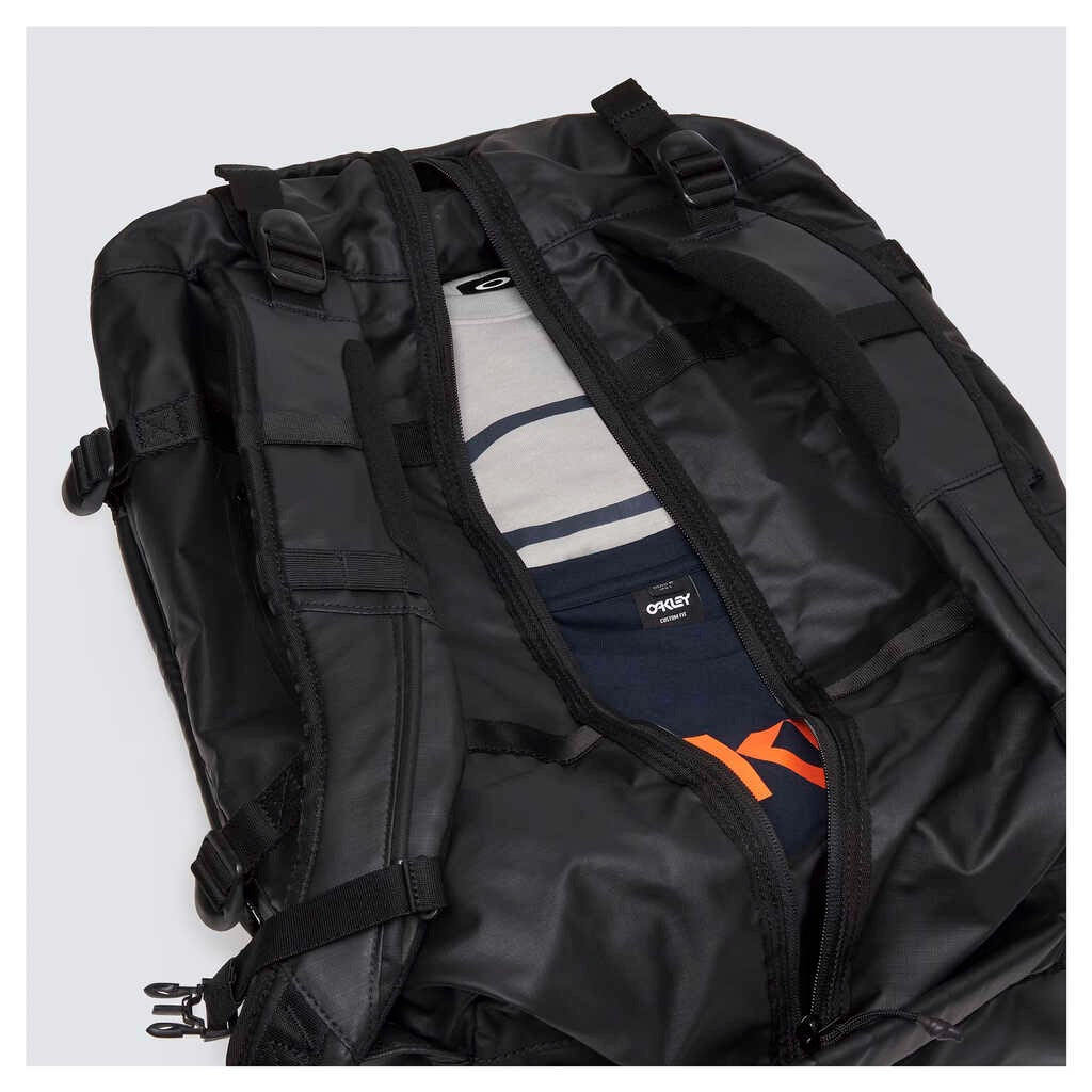 Oakley Road Trip RC Blackout 50L Duffle Bag