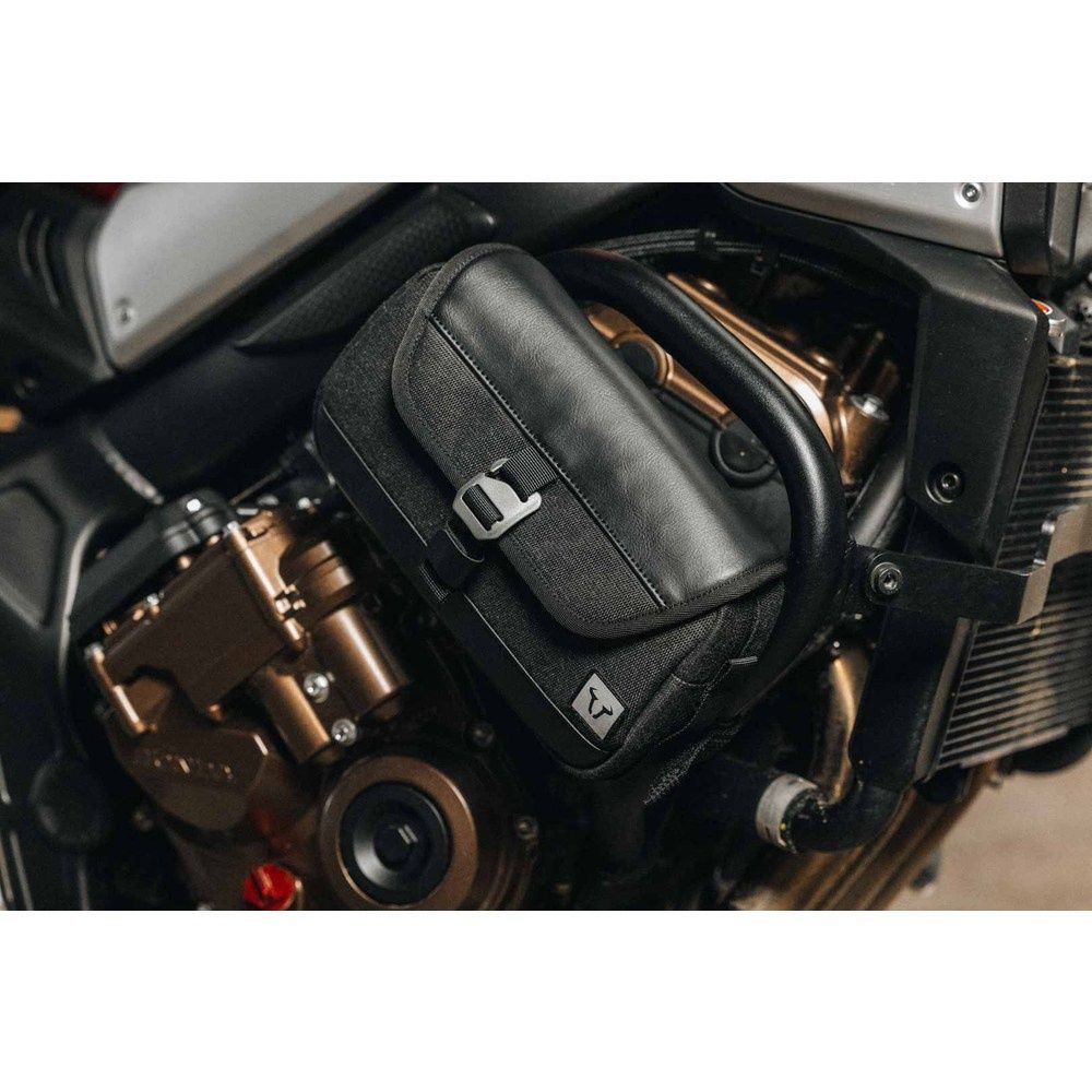 SW-Motech SW-BCHTA0040820000 Legend Gear LA9 Black 2.5L Accessory Bag