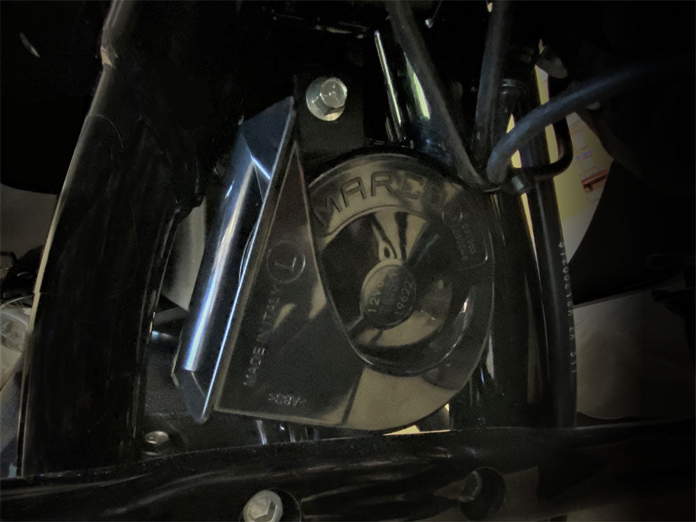 Custom Dynamics CD-CDHORN25ST 109db Electromagnetic Horn Kit Black for Harley-Davidson Softail 25-Up Models