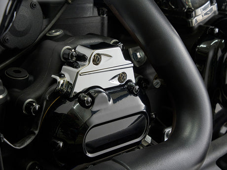Ciro3D CIR-73200 Metal Gear Position Sensor Cover Chrome for Harley-Davidson Softail 25-Up/Touring 25-Up