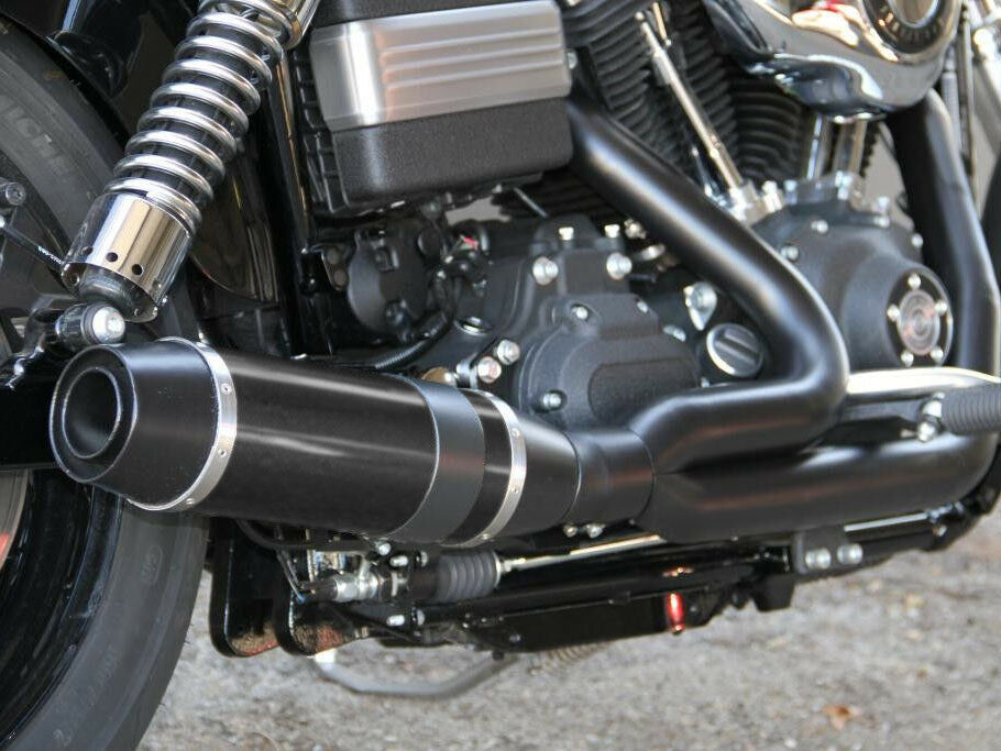 D&D Exhaust DD578Z-31B Bob Cat 2-1 Exhaust Black w/Black Satin Sleeve Muffler for Softail 86-17/Rocker 08-11