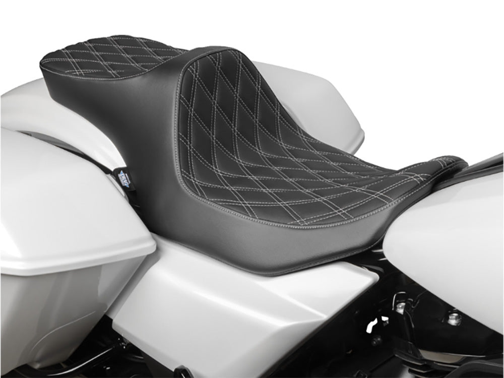 Drag Specialties DS-0801-1932 Predator 3 2-Up Dual Seat w/Silver Double Diamond Lattice Stitch for Harley-Davidson CVO Touring 23-Up/Street Glide/Road Glide 24-Up/Touring 25-Up