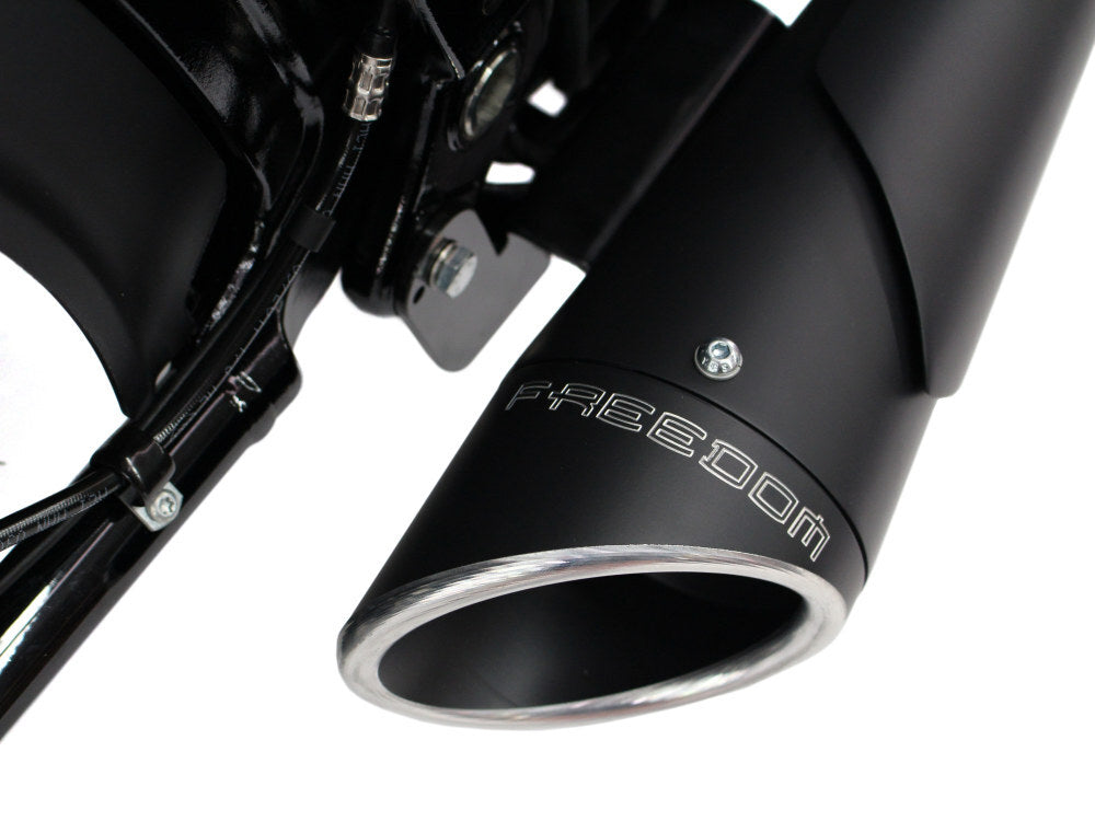 Freedom Performance FPE-HD00815 Combat Shorty 2-1 Exhaust Black w/Black End Cap for Softail 18-Up