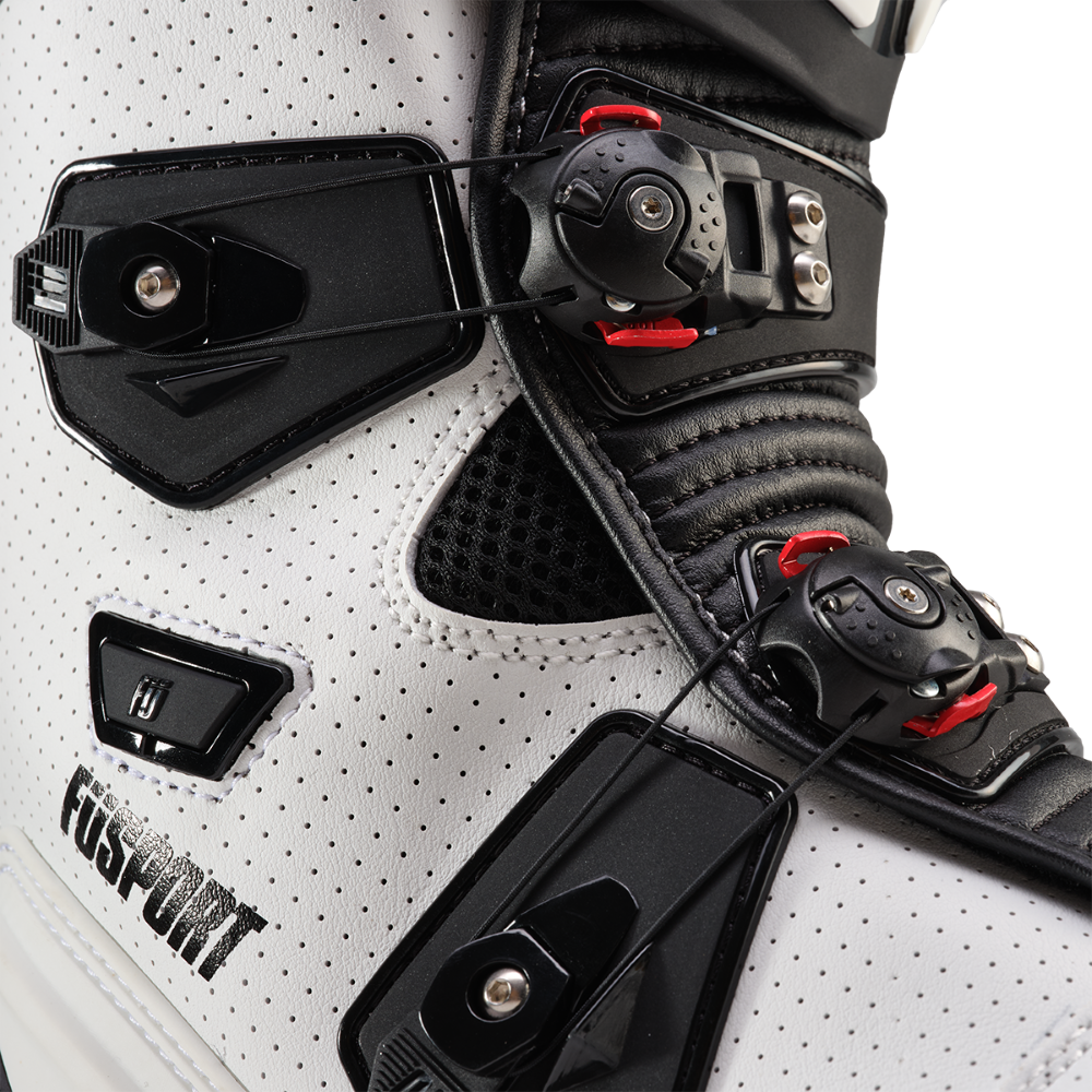 Fusport XR1 Perforated White/Black/White Boots
