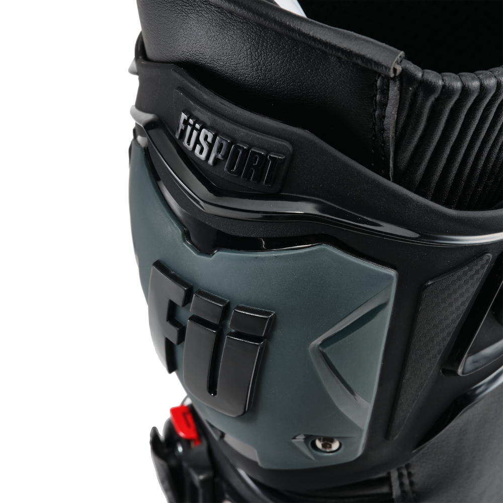 Fusport XR1 Black Stealth (All Black) Boots