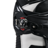Fusport XR1 White/Black/White Boots
