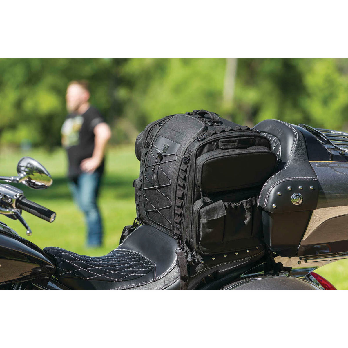 Kuryakyn K5284 Momentum Road Warrior Bag