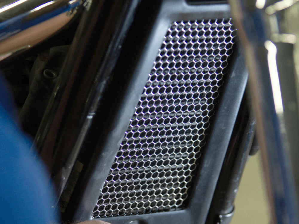 Klock Werks KKC-0713-0258 Oil Cooler Guard Chrome for Harley-Davidson Softail 18-Up