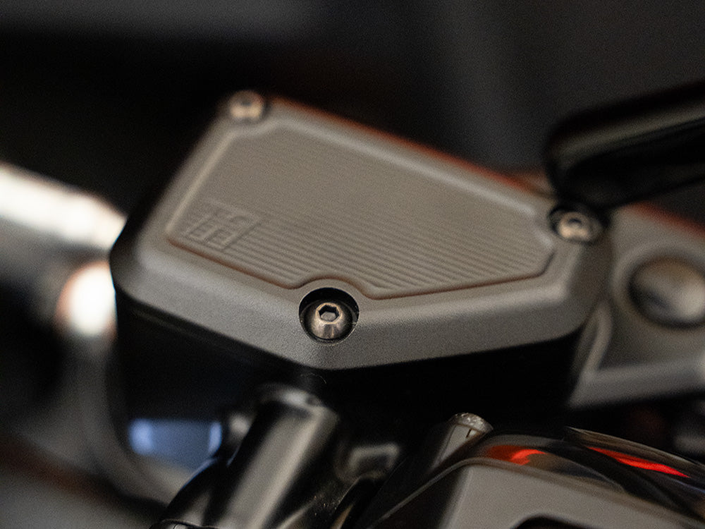 Kodlin KM-KUS25855 Front Master Cylinder Cover Black for Harley-Davidson CVO Touring 23-Up/Street Glide/Road Glide 24-Up