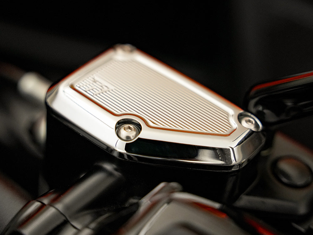 Kodlin KM-KUS25856 Front Master Cylinder Cover Chrome for Harley-Davidson CVO Touring 23-Up/Street Glide/Road Glide 24-Up