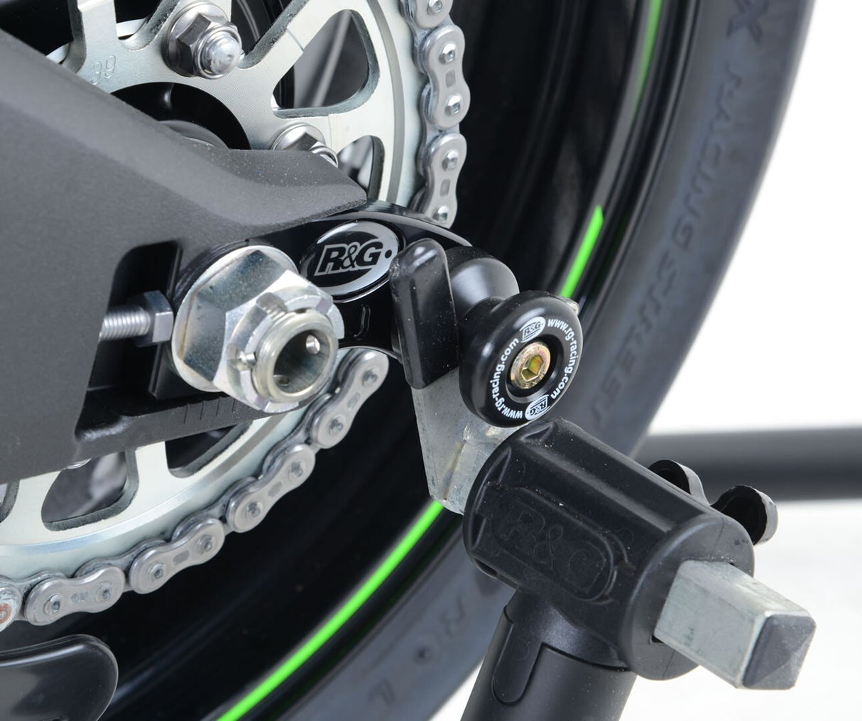 R&G Racing Cotton Reels M8 Black for Kawasaki ZX-10R 16-20/ZH2 2020