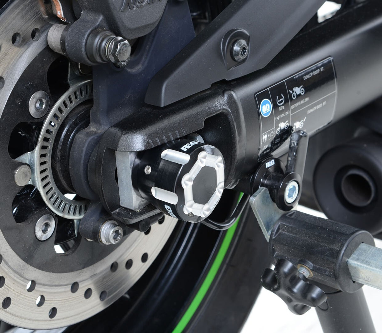 R&G Racing Swingarm Protectors Black for Kawasaki Vulcan Cafe 18-19/Vulcan S 15-20