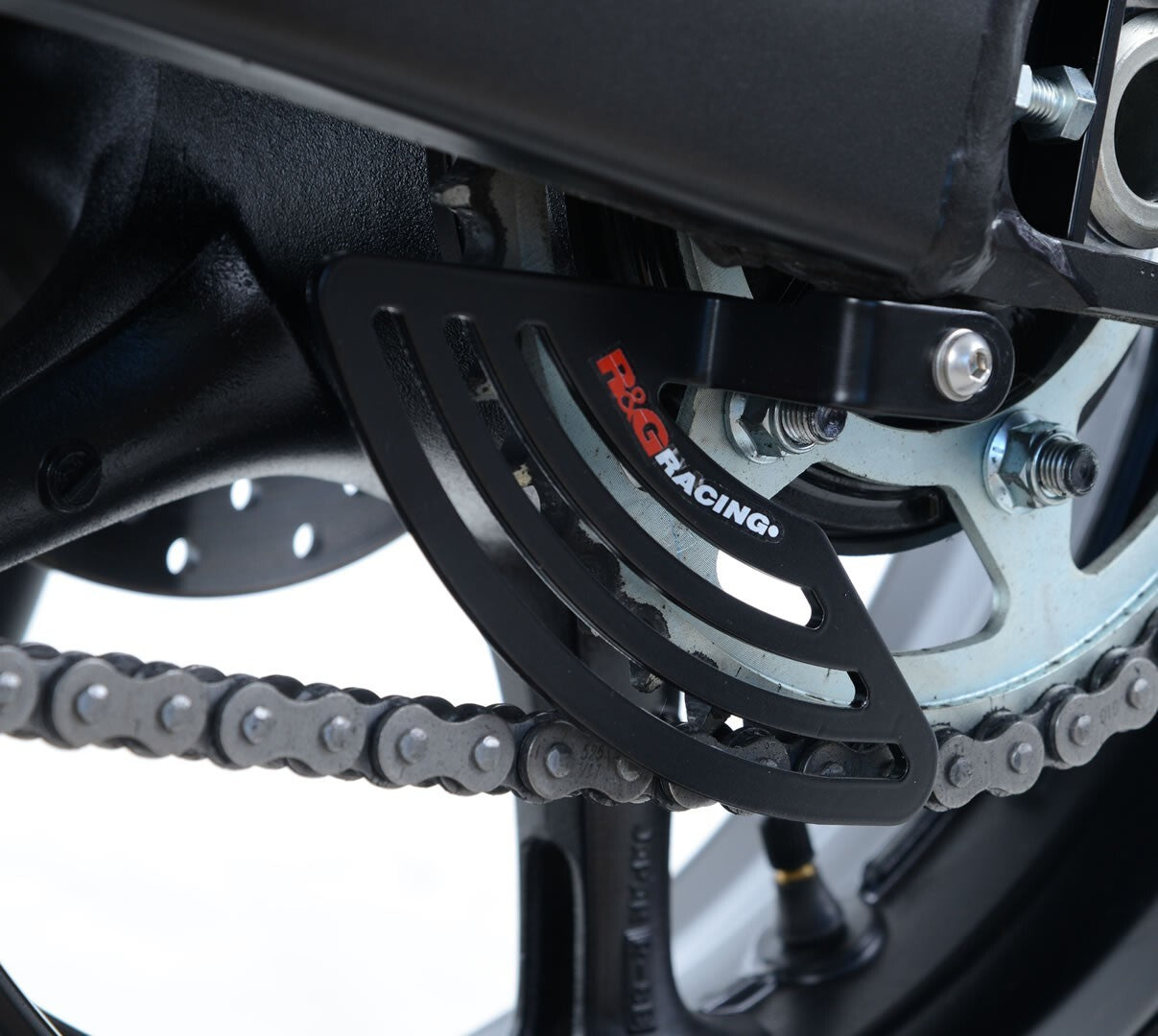 R&G Racing Toe Chain Guard Black for Yamaha YZF-R1/YZF-R1M 15-20/YZF-R6 17-20