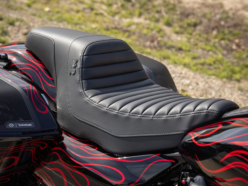 Saddlemen SAD-TS82307T Thrashin' Pro Series Tuck & Roll Dual Seat for Harley-Davidson CVO Touring 23-Up/Street Glide/Road Glide 24-Up/Touring 25-Up