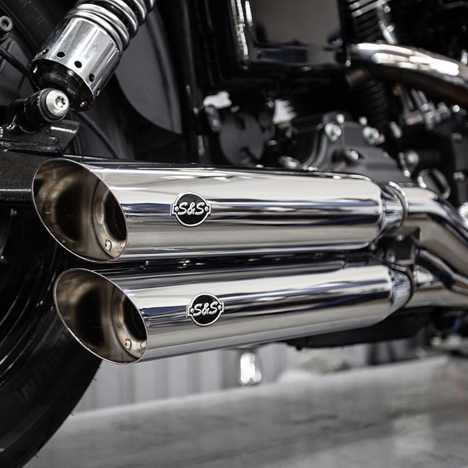 S&S Cycle SS-550-0722 Slash Cut Slip-Ons Mufflers Chrome for H-D