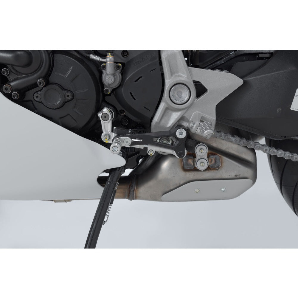 SW-Motech SW-FSC2251110001 Gear Lever Black/Silver for Ducati Monster 821/Monster 1200 14-Up/Monster 1200 R/S/Super Sport 950/Super Sport 950 S 16-Up