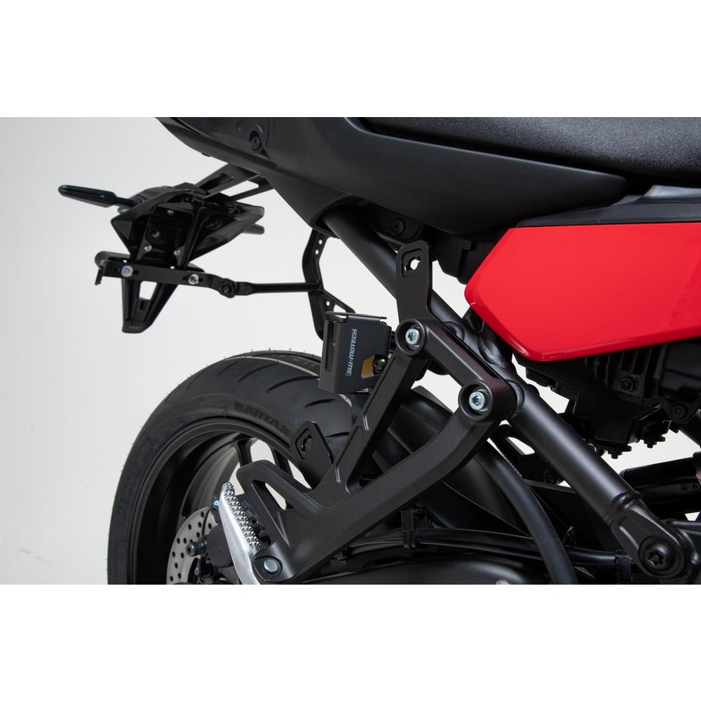 SW-Motech SW-SCT0692110000-B Brake Fluid Reservoir Guard Black for Yamaha Tracer 9/Tracer 9 GT 20-Up/Tracer 9 GT+ 22-Up