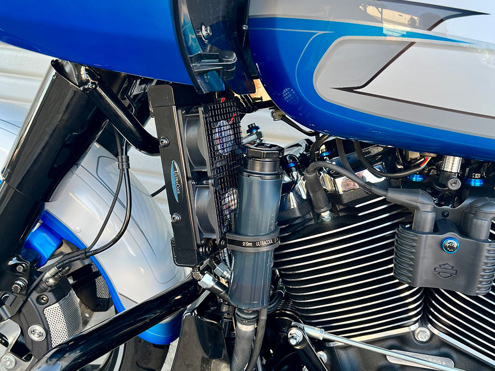 UltraCool UC-SMT8-8N Fan Assisted Side Mount Oil Cooler Kit Gloss Black for Harley-Davidson CVO Touring 23-Up/Street Glide/Road Glide 24-Up/Touring 25-Up