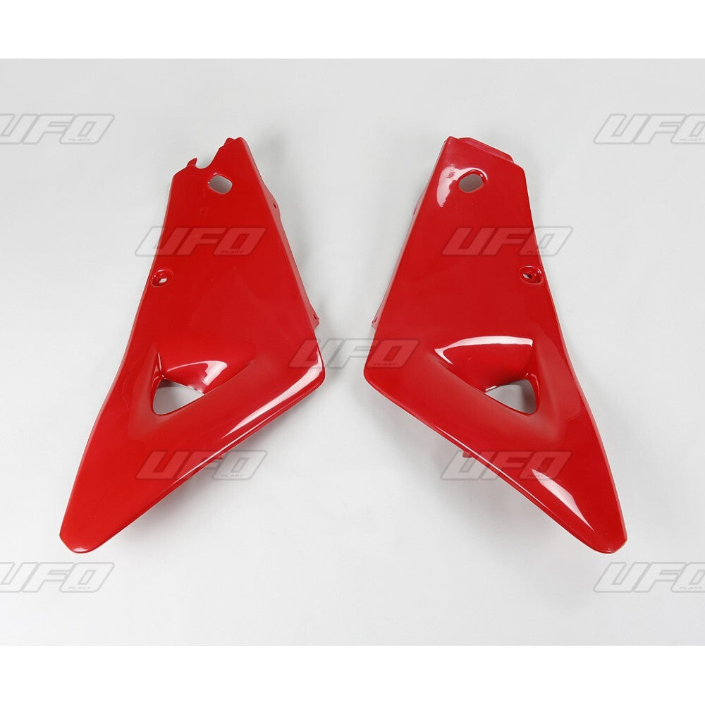 UFO Upper Radiator Shrouds Red for Husqvarna CR125/CR250 00-03 & 2005/WR125/WR250 2005