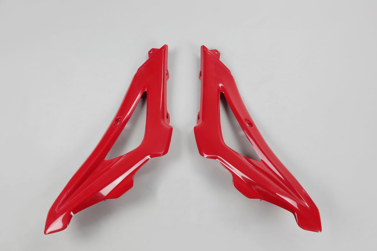 UFO Upper Radiator Shrouds Red for Husqvarna TC/TE/TX 05-07/CR125/WR125 06-08/CR250/WR250 06-13/WR300 09-13