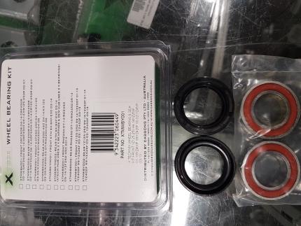 X-Tech XTMWBS002 Rear Wheel Bearing & Seal Kit for Suzuki RMZ250 07-14/RMZ450 05-14