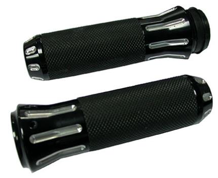 Zodiac Z354126 Cobra Grip Set Black w/Clear Cuts for H-D 73-17 Models w/Cable Operated