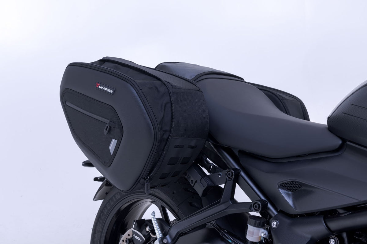 SW-Motech SW-BCHTA1174036100 PRO BLAZE H Black Saddlebag Set for Triumph Trident 660 21-Up