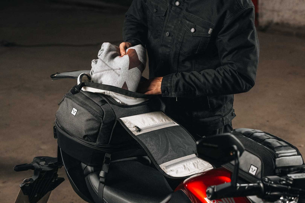 SW-Motech SW-BCHTA0040620000 Legend Gear LR4 Black 18-25L Tail Bag