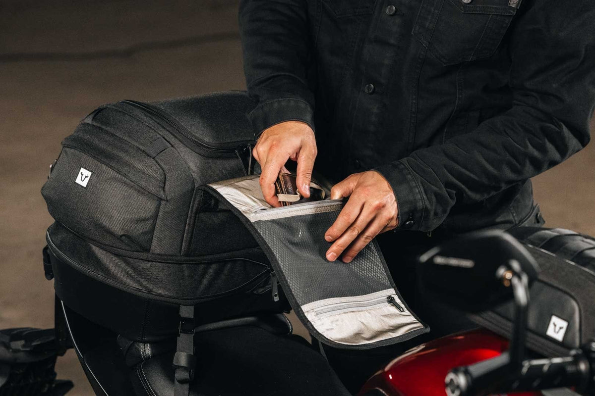 SW-Motech SW-BCHTA0040620000 Legend Gear LR4 Black 18-25L Tail Bag