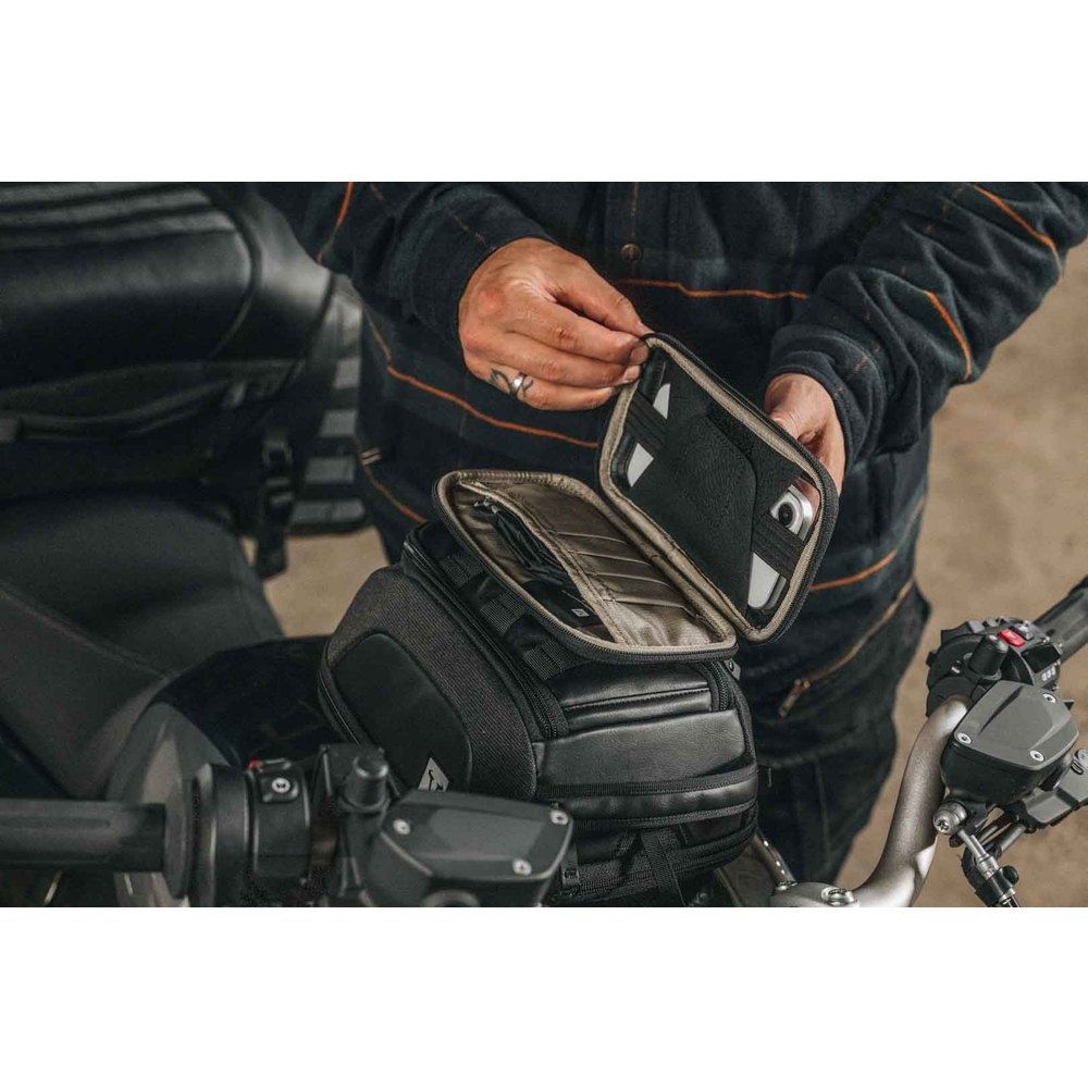 SW-Motech SW-BCTRS0040520000 Legend Gear LA11 MOLLE Smartphone Bag Black