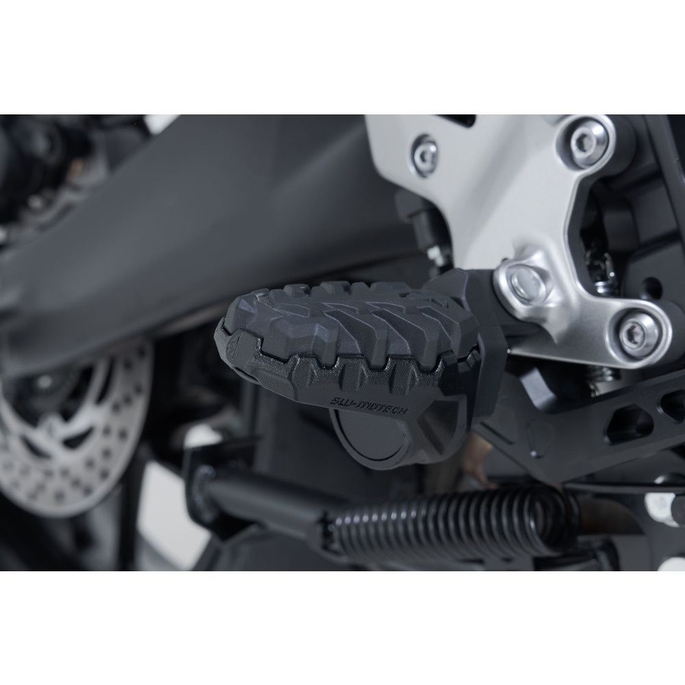 SW-Motech SW-FRS0611210400-B EVO Footrest Kit Black for Yamaha Tracer 9/Tracer 9 GT/Tracer 9 GT+ 24-Up