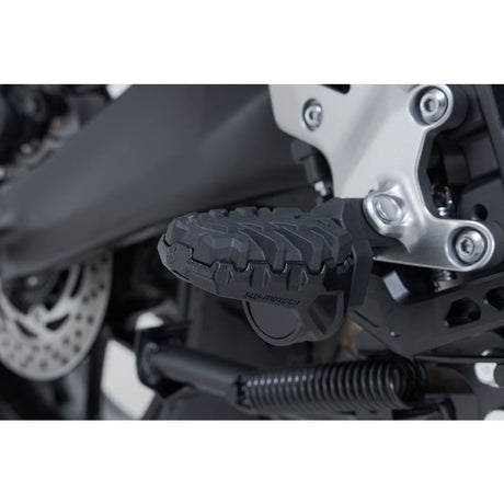 SW-Motech SW-FRS0611210400-B EVO Footrest Kit Black for Yamaha Tracer 9/Tracer 9 GT/Tracer 9 GT+ 24-Up
